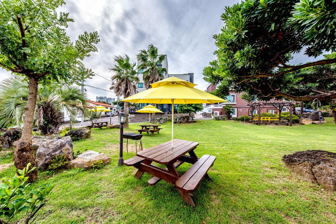 Jeju Skyhill Pension Согвіпо Екстер'єр фото