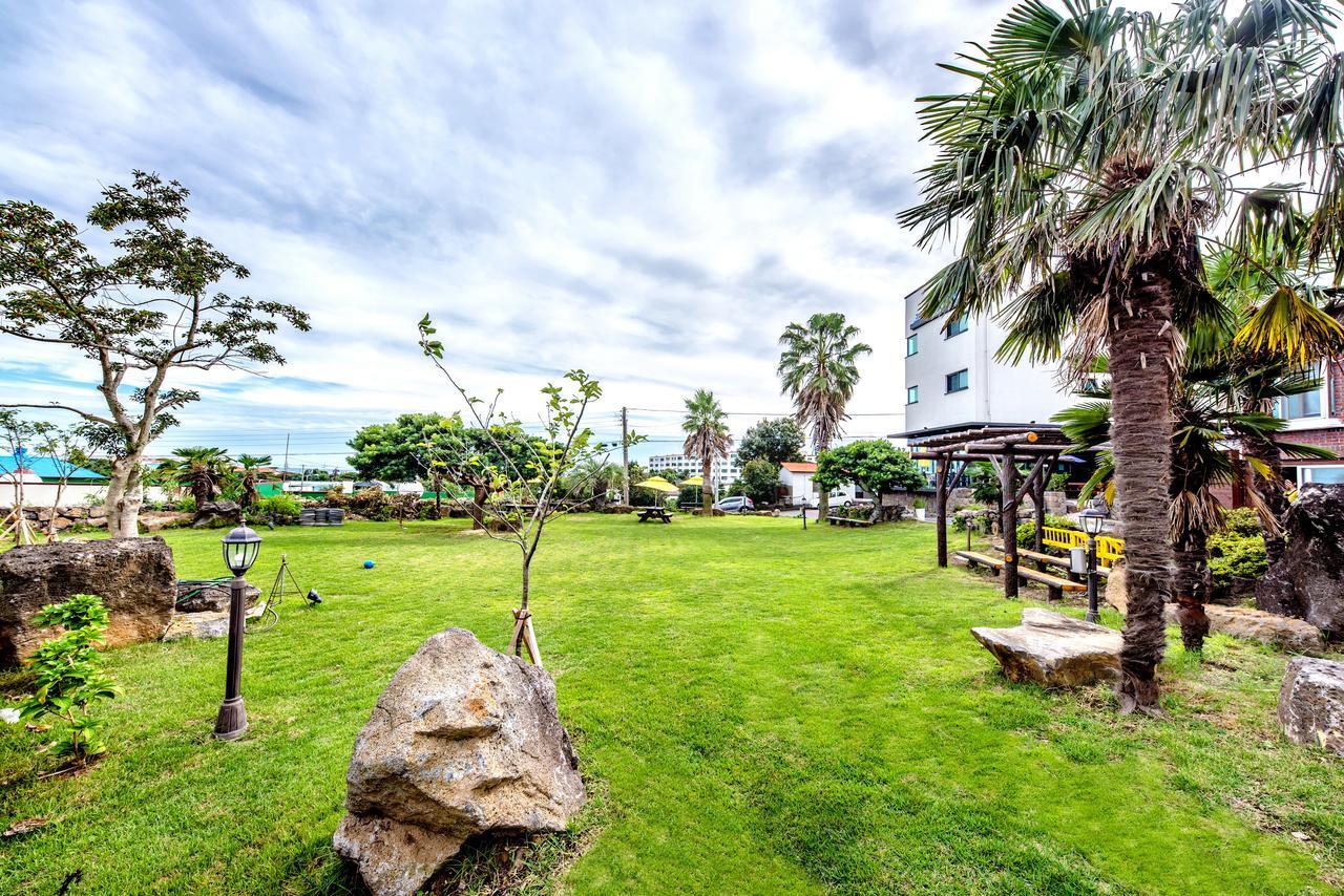 Jeju Skyhill Pension Согвіпо Екстер'єр фото